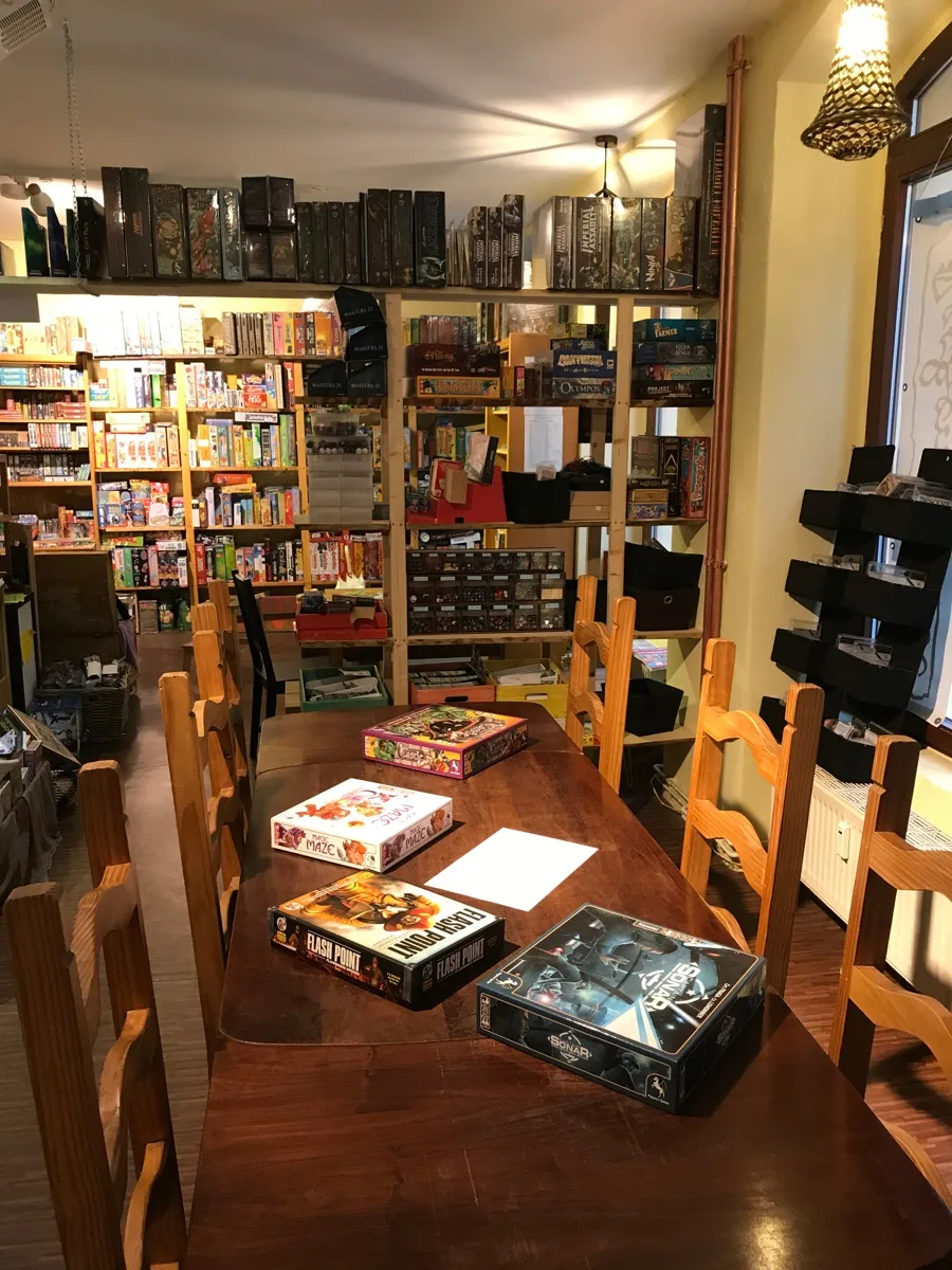 Spielzubehör und Farben für Tabletop-Miniaturen